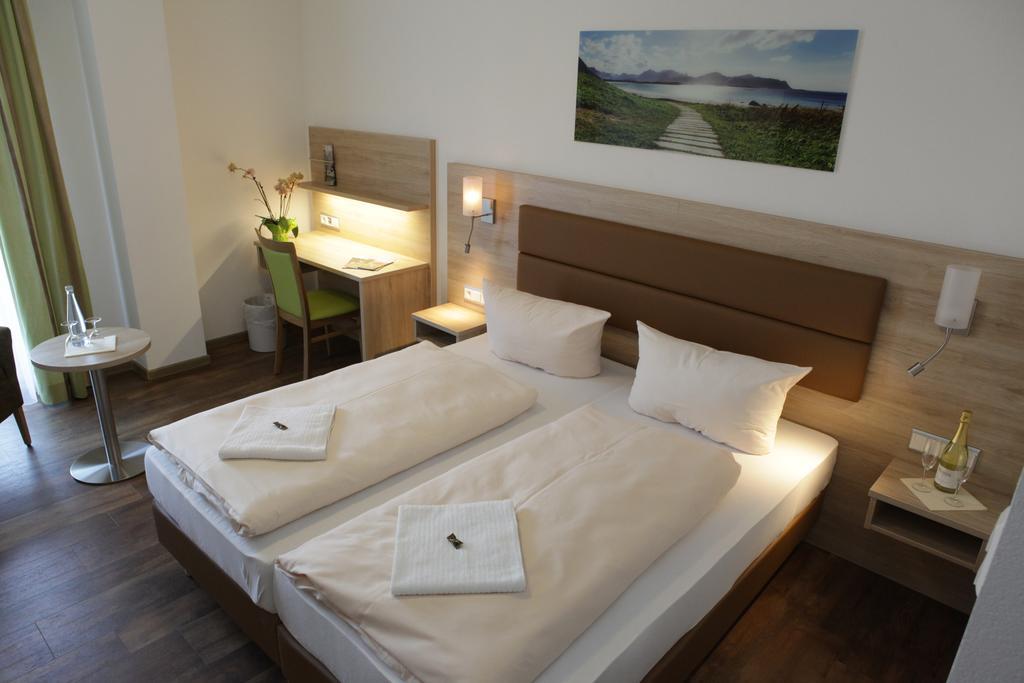 Landhotel Kueffner Pfedelbach Exteriér fotografie