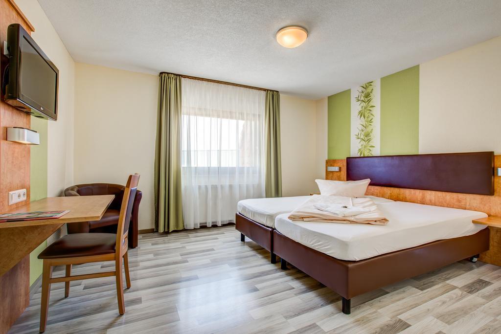 Landhotel Kueffner Pfedelbach Exteriér fotografie